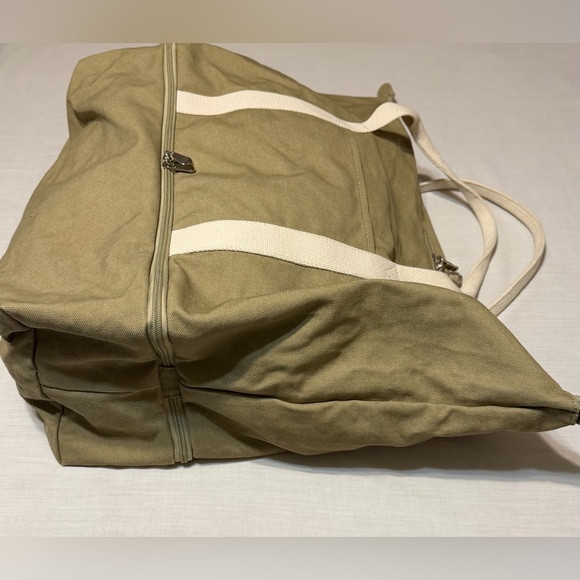 Lo & Sons NWOT Catalina Deluxe Weekender Organizer Travel Gym Work Bag - Picture 5 of 11